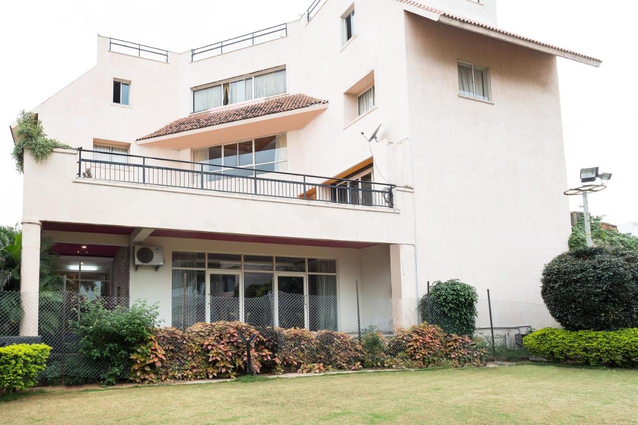 Treebo Club 3* Hyderabad